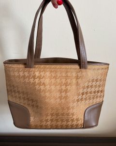 SMALL VINTAGE  HANDBAG