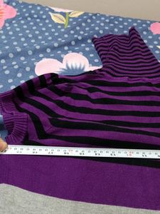 Unused Woman&#39;s Highneck Woolen Top