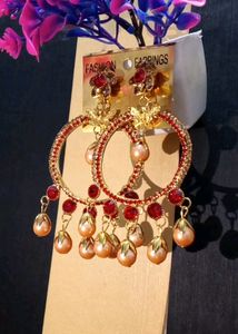 EARRINGS WITH SAHARE