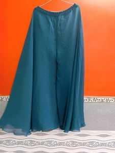Suit With Umbrella Plazzo
