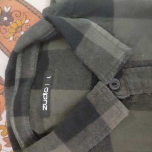 Zudio Shirt Green Multi Colour L Size