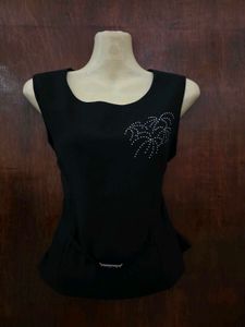 Black vintage sleeveless tops