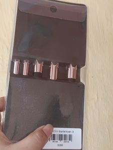 Faces Canada Brush Set