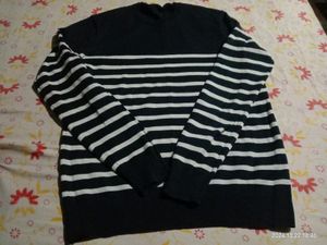 Uniqlo Sweater
