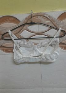 Like New 2 Bra Pis