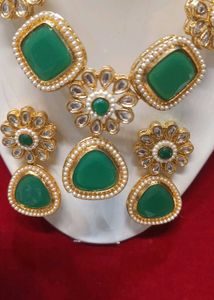 Green &amp; Gold Jewelry Set