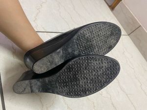 Smart Black Wedges- loafer Style