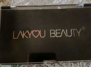 LakyOu Beauty Palette