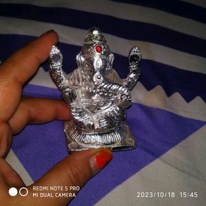 Vinayakar Idol