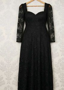Elegance in Every Stitch ✨ | Black Lace Long Dress