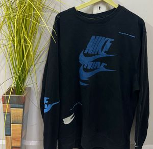 Nike Graphic Sweatshirt