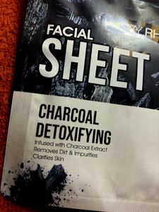 Hilary Rhoda Charcoal Detoxifying Sheet Mask
