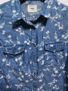 Max Blue Top With White Printed Flowers Women