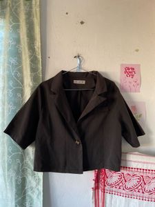 Cropped Brown Blazer