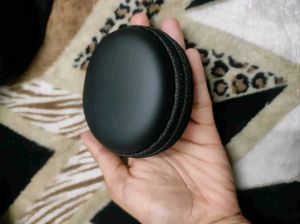 Black Hard Shell Carrying Case