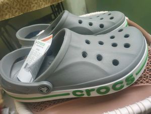 crocs bayaband clogs ,size 10,grey and green