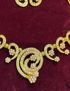 Elegant Gold-Tone Necklace Set