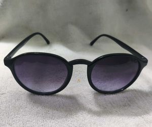 Black Round Sunglasses