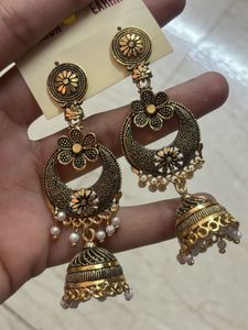Long Golden Earing