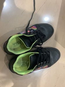 Black Sneakers For Boy 6-8 Years UK Size 4