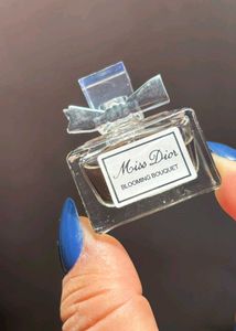 Dior Gift Perfume Set (New Unused)