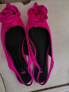 Zara Floral Flat