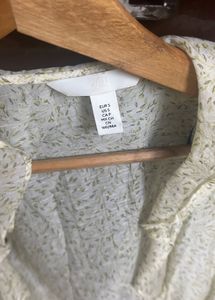 H&amp;M Beautiful Butter Yellow Top 🌼