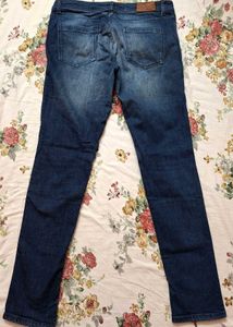 Van Heusen Slim Fit Jeans Size 32