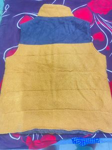 Sleeveless Padded Vest jacket sweater
