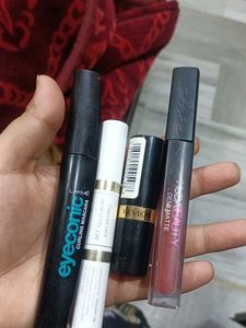 Mixed Cosmetics Bundle