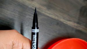 Blue Heaven Kajal + Liner