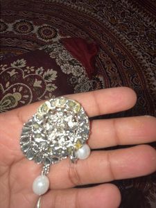 chokar with earing