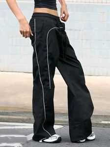 Women&#39;s Black Track Pants (J)