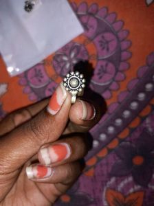 4 Silver Metal Nose Pin And 1 Golden Nose Pin (Maharashtrian)