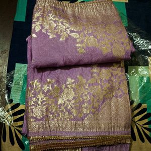 Trendy Fashion Saree🫰