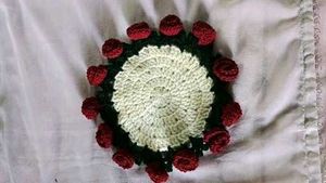 Crochet Rose Bouquet Coaster