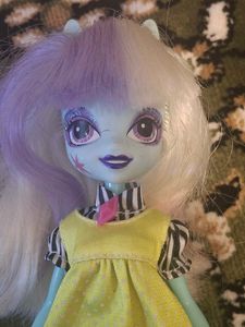 Equestrian  Girl  Doll