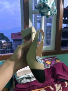 Elegant Slingback Flats