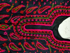 Elegant Embroidered Kurti