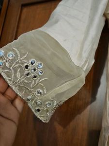 Elegant Embroidered Kurta On Sale