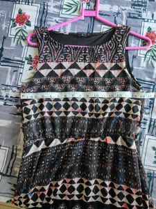 Patterned Sleeveless Dress (high low)