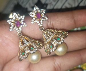 Elegant Pearl &amp; Crystal Drop Earrings