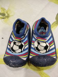 Babyhug Antiskid Shoes Socks