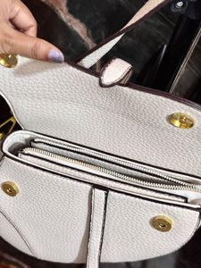 Elegant White Handbag (1st copy)