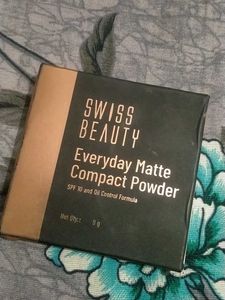 Makeup Bundle: Sunscreen, Foundation &amp; Powder