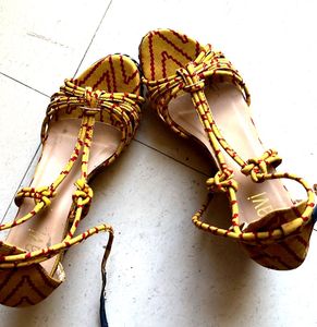 Taavi wedges for women