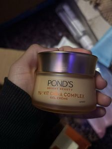 Pond&#39;s Bright Beauty Gel Creme