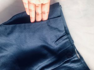 Navy Cropped Pants