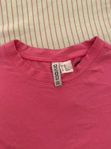 Pink H&amp;M Fitted Solid Tee