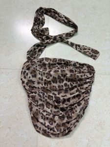 Chic Leopard Print Top😇 ( worn once)